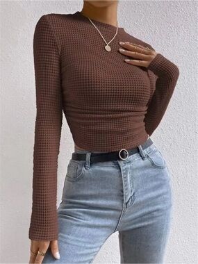 NWT HIDDEN BRAND WAFFLE KNIT RUCHED TOP, SIZE MEDIUM